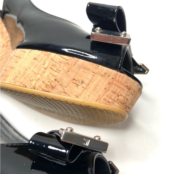 STUART WEITZMAN Black Bodajean Bow Patent Leather Wedge Sandals - Picture 4 of 10